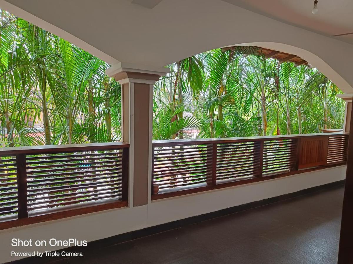 Dunhill Beach Resort Agonda Esterno foto