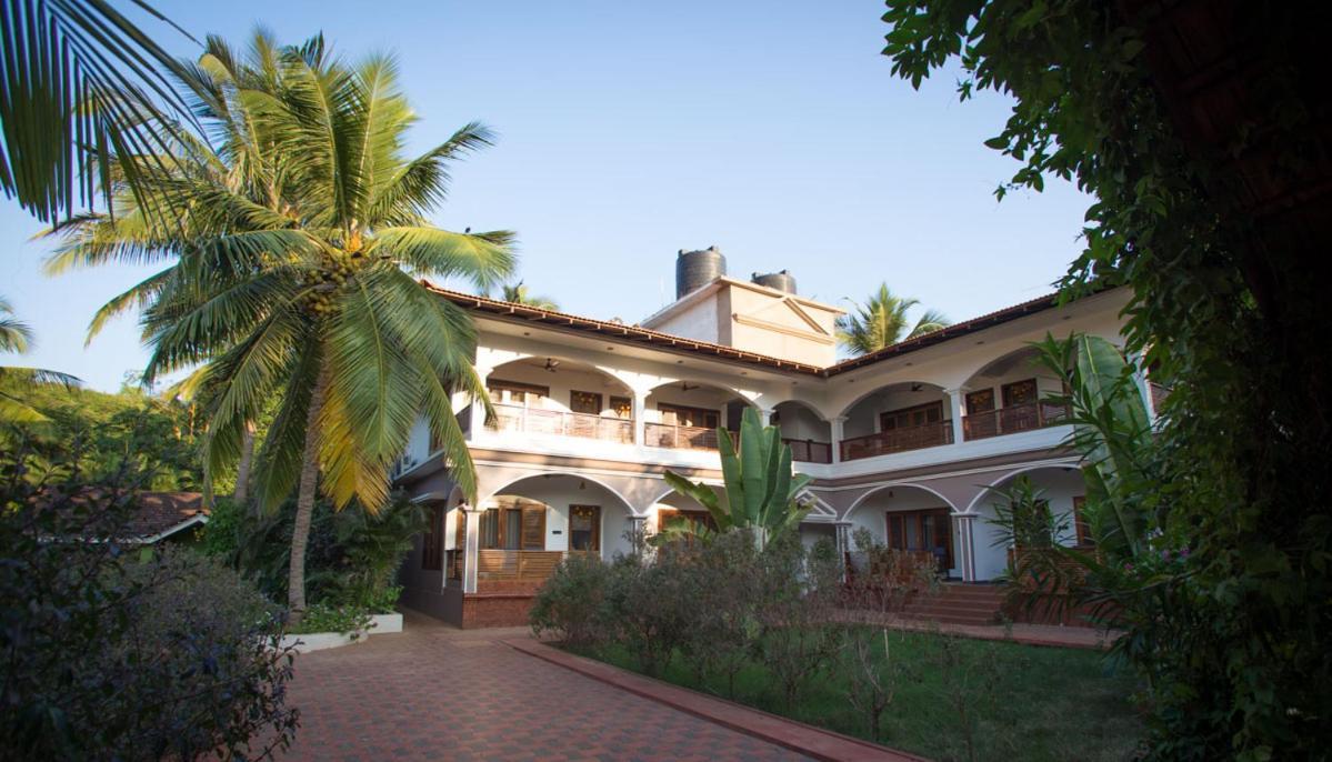 Dunhill Beach Resort Agonda Esterno foto