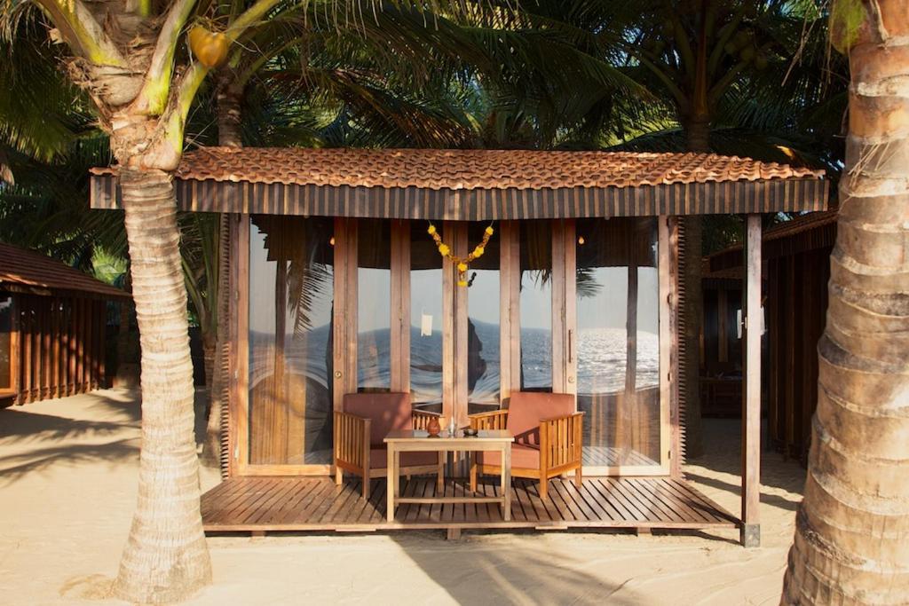 Dunhill Beach Resort Agonda Esterno foto