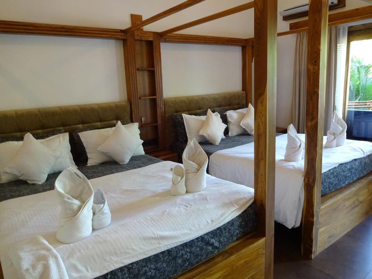 Dunhill Beach Resort Agonda Esterno foto