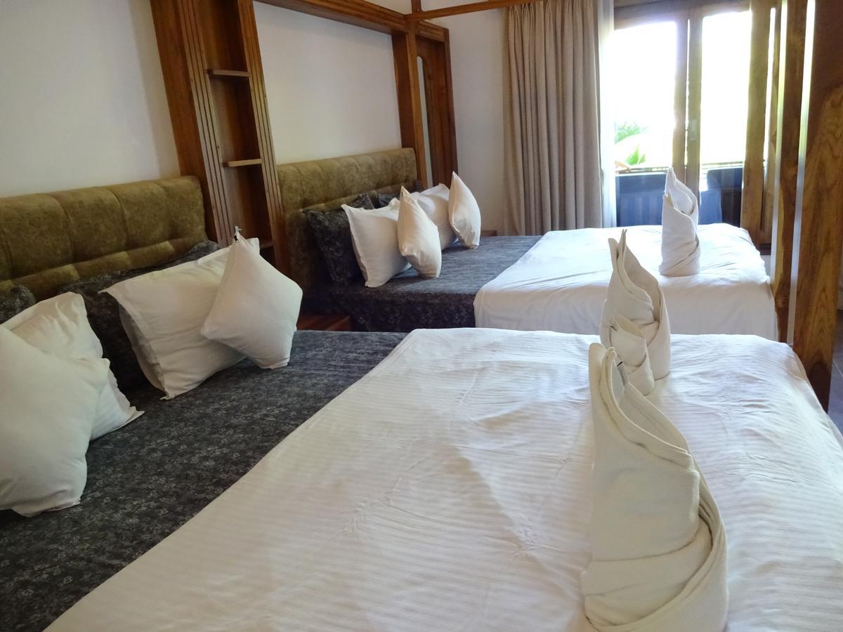 Dunhill Beach Resort Agonda Esterno foto