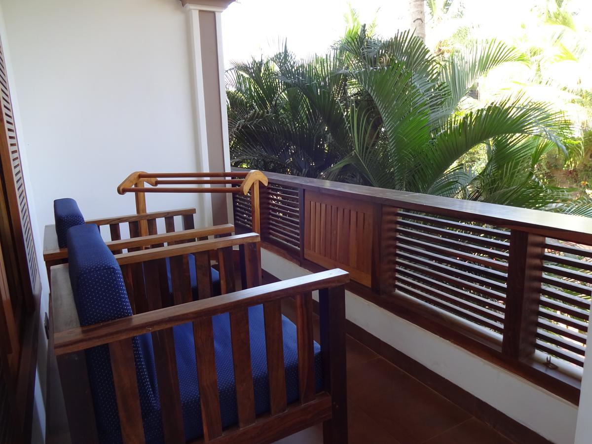 Dunhill Beach Resort Agonda Esterno foto